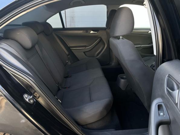 Volkswagen Jetta VI с пробегом 2014 года, цена 640 000 рублей, 282000 км, седан, Автокод Объявления
