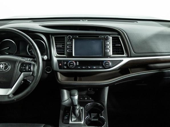 Toyota Highlander III (XU50) с пробегом 2014 года, цена 2 525 989 рублей, 218641 км, внедорожник, Автокод Объявления