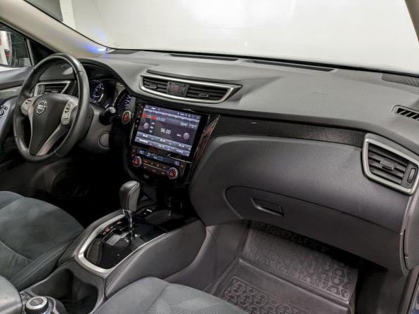 Nissan X-Trail III с пробегом 2017 года, цена 1 950 000 рублей, 110000 км, внедорожник, Автокод Объявления