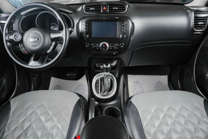 Kia Soul II Рестайлинг с пробегом 2017 года, цена 899 000 рублей, 340000 км, хэтчбек, Автокод Объявления