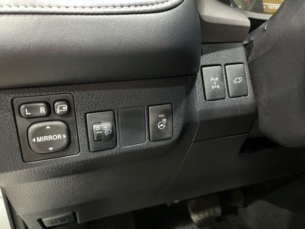 Toyota RAV4 IV (XA40) Рестайлинг с пробегом 2016 года, цена 2 030 000 рублей, 127355 км, внедорожник, Автокод Объявления