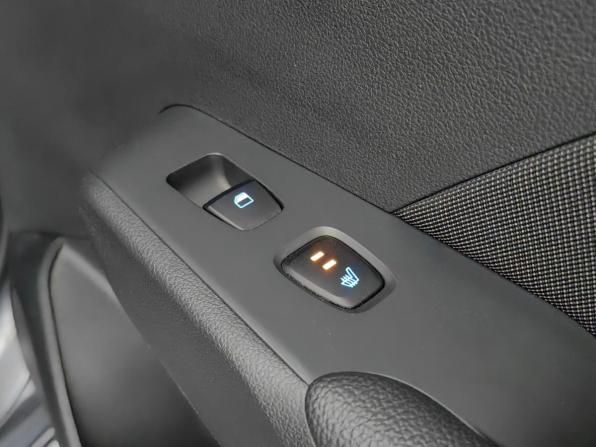 Hyundai Solaris II с пробегом 2018 года, цена 1 355 000 рублей, 91998 км, седан, Автокод Объявления