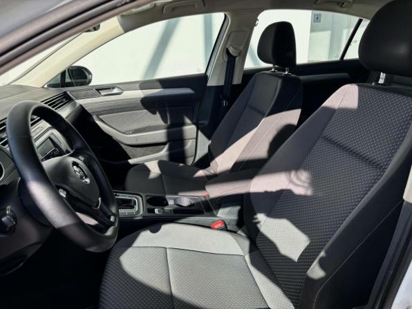 Volkswagen Passat B8 с пробегом 2017 года, цена 1 999 000 рублей, 51202 км, седан, Автокод Объявления