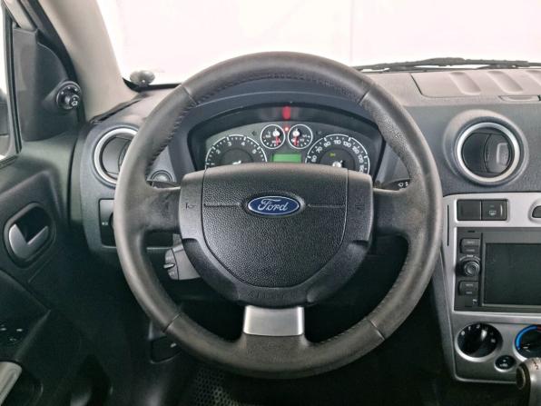 Ford Fusion I Рестайлинг с пробегом 2009 года, цена 390 000 рублей, 179700 км, хэтчбек, Автокод Объявления