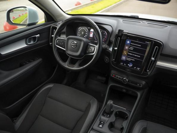 Volvo XC40 I с пробегом 2019 года, цена 2 675 000 рублей, 114065 км, внедорожник, Автокод Объявления