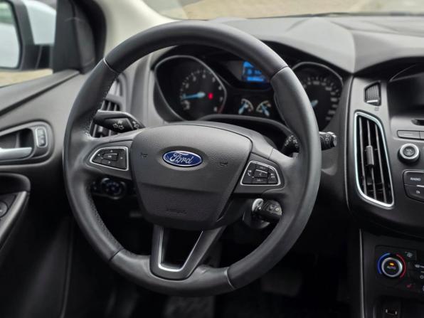 Ford Focus III Рестайлинг с пробегом 2015 года, цена 1 469 000 рублей, 7846 км, хэтчбек, Автокод Объявления
