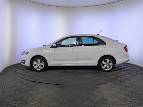 Skoda Rapid I Рестайлинг с пробегом 2019 года, цена 1 375 000 рублей, 96210 км, лифтбек, Автокод Объявления