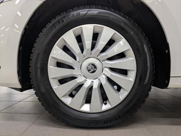 Skoda Octavia IV (A8) с пробегом 2021 года, цена 2 315 000 рублей, 81965 км, лифтбек, Автокод Объявления