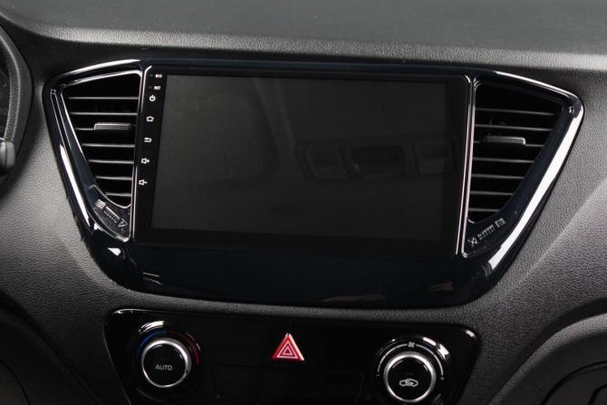 Hyundai Solaris II с пробегом 2019 года, цена 1 299 000 рублей, 180872 км, седан, Автокод Объявления