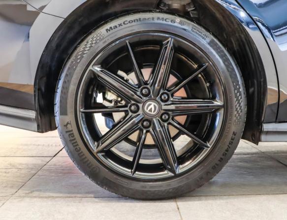 Changan UNI-V I с пробегом 2024 года, цена 2 425 000 рублей, 17007 км, лифтбек, Автокод Объявления