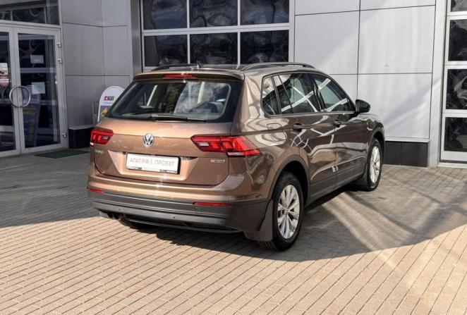 Volkswagen Tiguan II с пробегом 2019 года, цена 2 290 000 рублей, 144299 км, внедорожник, Автокод Объявления