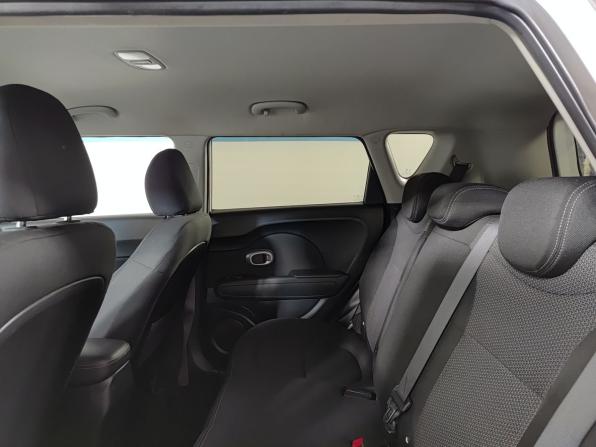 Kia Soul II Рестайлинг с пробегом 2018 года, цена 1 450 000 рублей, 127309 км, хэтчбек, Автокод Объявления