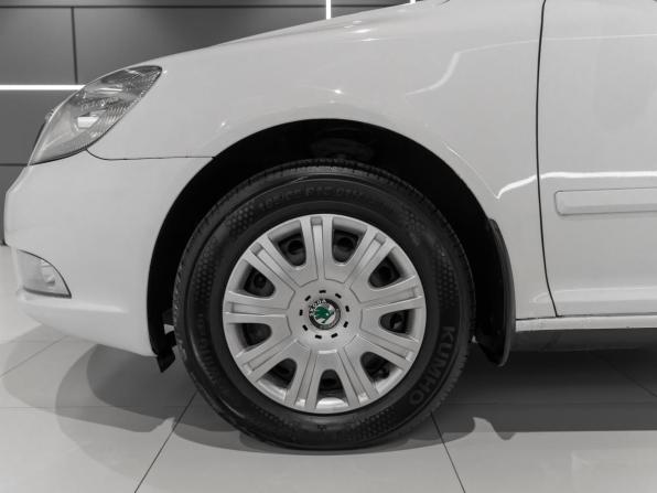 Skoda Octavia II (A5) Рестайлинг с пробегом 2013 года, цена 785 000 рублей, 204447 км, лифтбек, Автокод Объявления