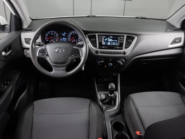 Hyundai Solaris II Рестайлинг с пробегом 2021 года, цена 1 449 000 рублей, 84619 км, седан, Автокод Объявления