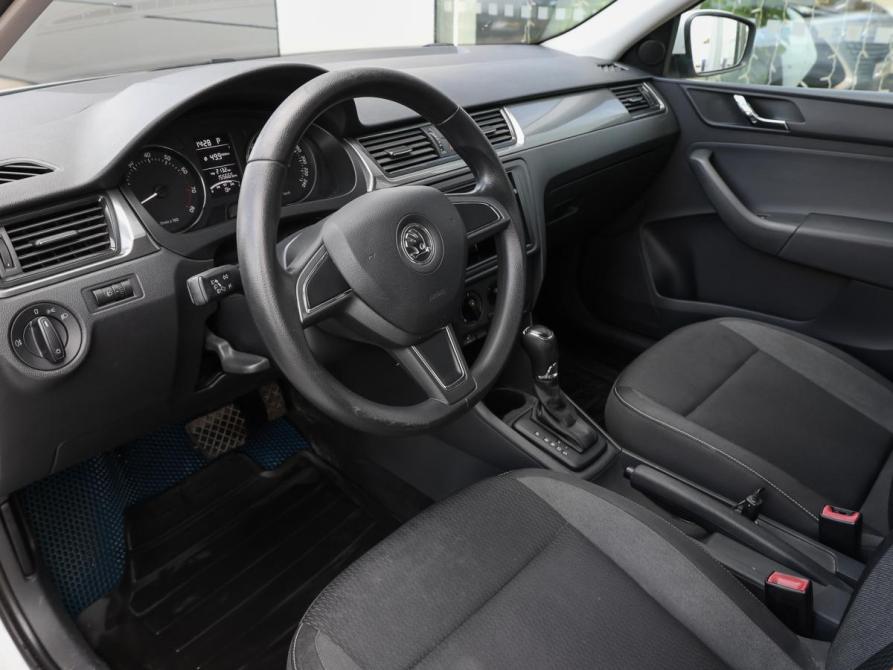 Skoda Rapid I Москва  - изображение 15
