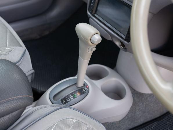 Toyota Platz с пробегом 2002 года, цена 400 000 рублей, 299900 км, седан, Автокод Объявления