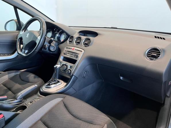 Peugeot 408 I с пробегом 2014 года, цена 595 000 рублей, 177000 км, седан, Автокод Объявления