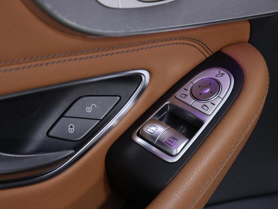 Mercedes-Benz C-Класс IV (W205) Рестайлинг Санкт-Петербург  - изображение 16