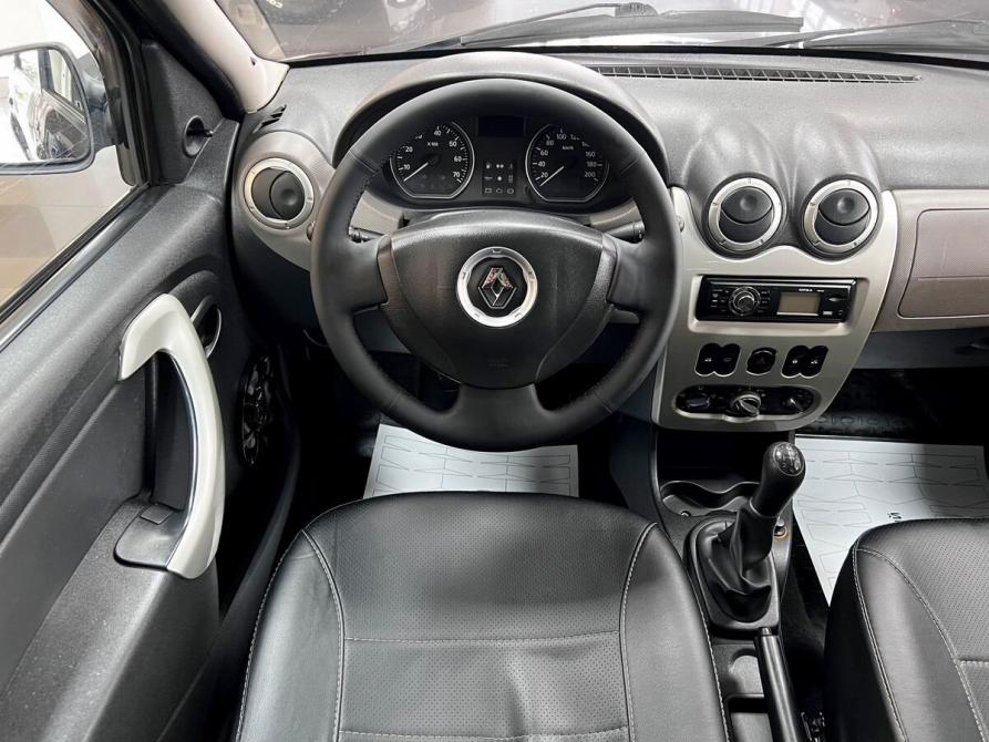Renault Logan I Рестайлинг Тверь  - изображение 11