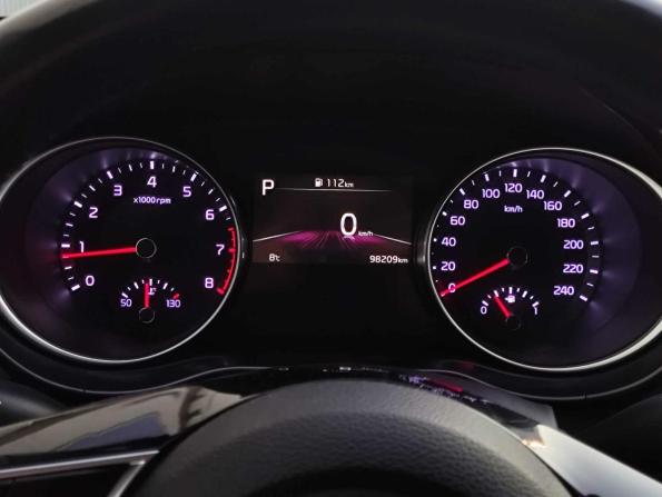 Kia Ceed III Рестайлинг с пробегом 2022 года, цена 2 099 000 рублей, 98208 км, универсал, Автокод Объявления