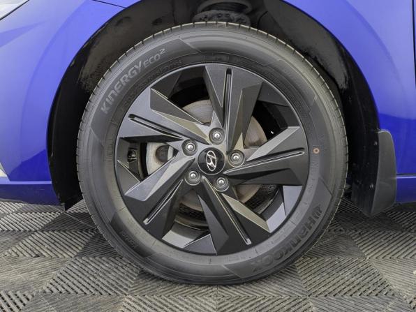 Hyundai Elantra VII (CN7) с пробегом 2022 года, цена 2 250 000 рублей, 44476 км, седан, Автокод Объявления