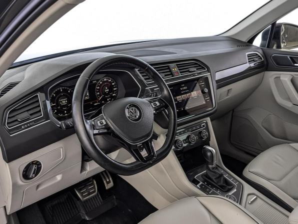 Volkswagen Tiguan II с пробегом 2018 года, цена 2 550 000 рублей, 168658 км, внедорожник, Автокод Объявления