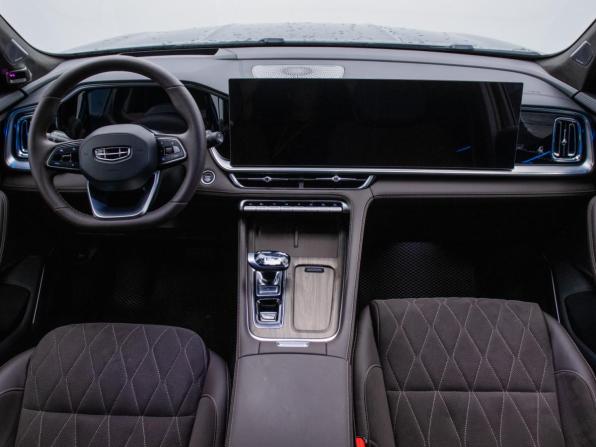 Geely Monjaro I Рестайлинг 2 с пробегом 2026 года, цена 3 850 000 рублей, 14026 км, внедорожник, Автокод Объявления
