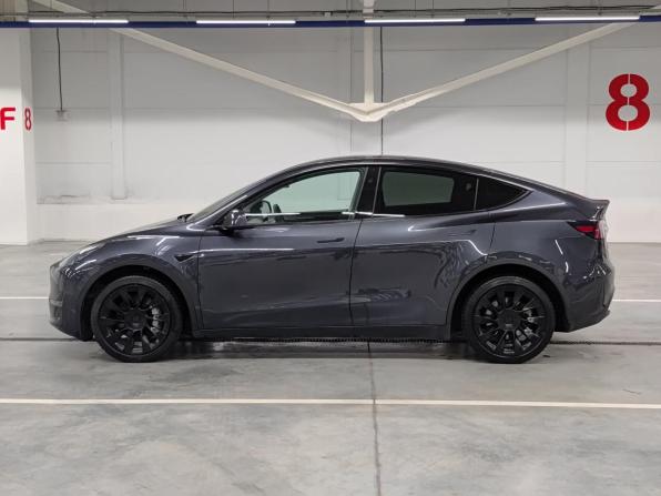 Tesla Model Y I с пробегом 2024 года, цена 6 089 000 рублей, 9072 км, внедорожник, Автокод Объявления