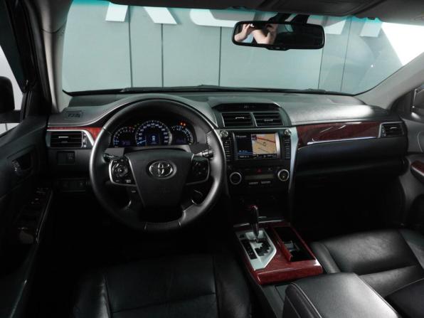 Toyota Camry VII (XV50) с пробегом 2013 года, цена 1 570 000 рублей, 250151 км, седан, Автокод Объявления