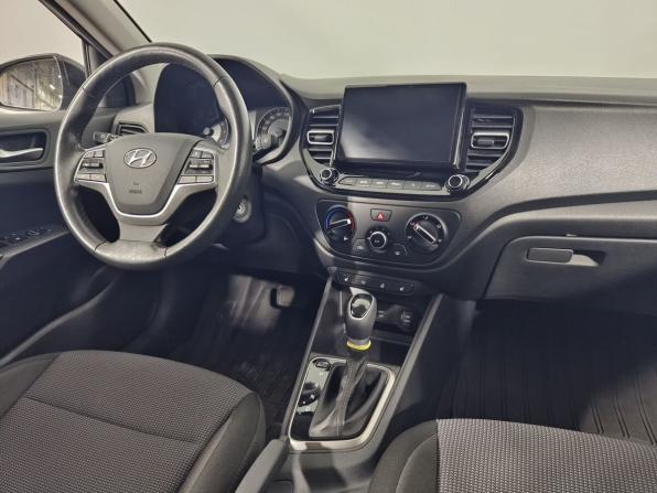 Hyundai Solaris II Рестайлинг с пробегом 2020 года, цена 1 427 000 рублей, 103900 км, седан, Автокод Объявления