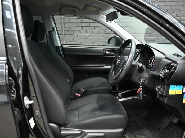 Toyota Corolla XI (E160 E170) Рестайлинг 2 с пробегом 2017 года, цена 1 355 000 рублей, 162779 км, универсал, Автокод Объявления
