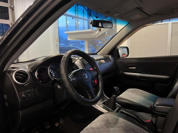 Suzuki Grand Vitara II Рестайлинг 2 с пробегом 2012 года, цена 1 295 000 рублей, 166978 км, внедорожник, Автокод Объявления