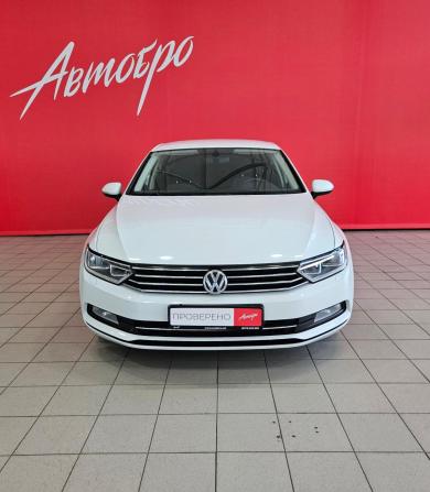 Volkswagen Passat B8 с пробегом 2016 года, цена 1 520 000 рублей, 180000 км, седан, Автокод Объявления