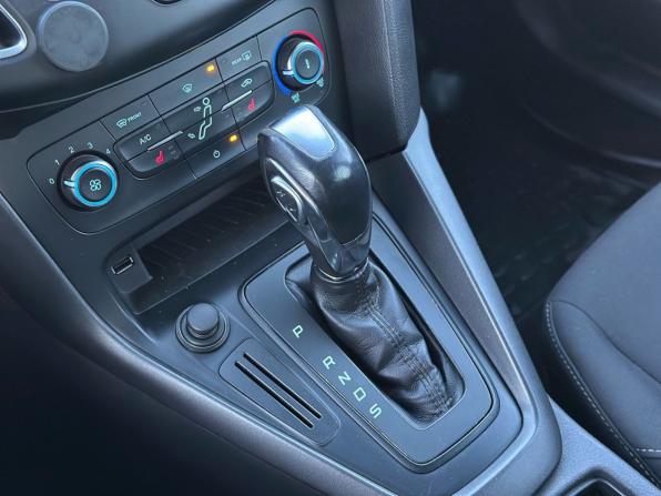 Ford Focus III Рестайлинг с пробегом 2015 года, цена 780 000 рублей, 197000 км, универсал, Автокод Объявления