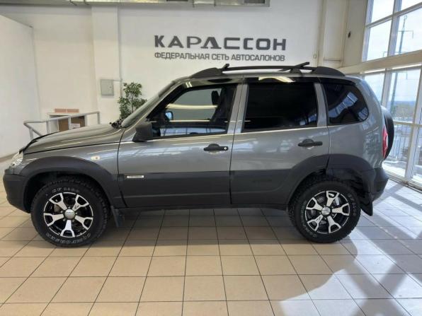 Chevrolet Niva I Рестайлинг с пробегом 2018 года, цена 735 000 рублей, 103000 км, внедорожник, Автокод Объявления