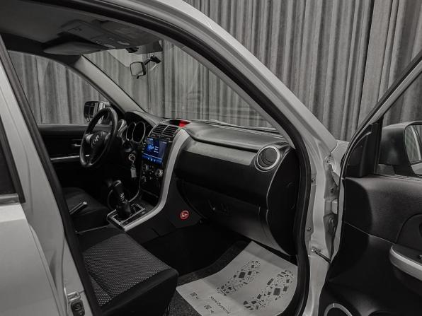 Suzuki Grand Vitara II с пробегом 2005 года, цена 749 000 рублей, 300000 км, внедорожник, Автокод Объявления