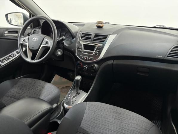 Hyundai Solaris I Рестайлинг с пробегом 2016 года, цена 800 000 рублей, 76944 км, седан, Автокод Объявления