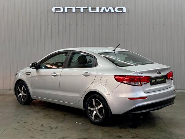 Kia Rio III Рестайлинг с пробегом 2016 года, цена 1 087 000 рублей, 98300 км, седан, Автокод Объявления