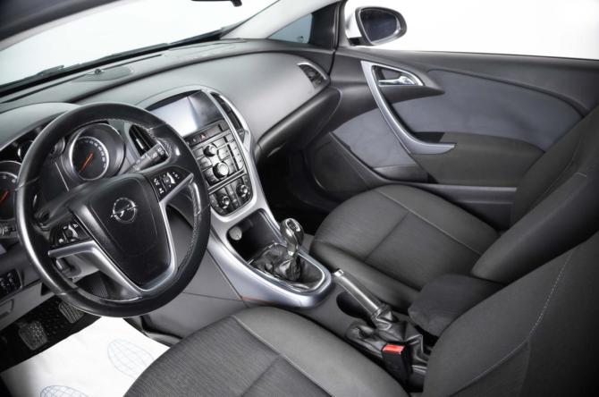 Opel Astra J Рестайлинг с пробегом 2012 года, цена 779 000 рублей, 221000 км, хэтчбек, Автокод Объявления