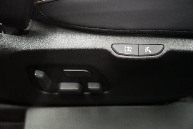 Kia Carnival IV с пробегом 2020 года, цена 4 790 000 рублей, 101000 км, минивэн, Автокод Объявления