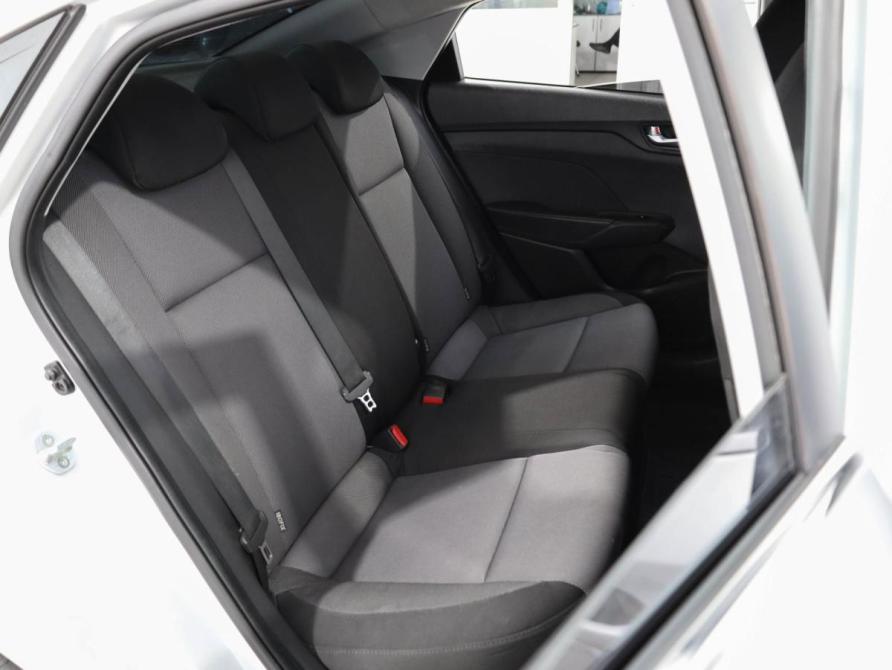Hyundai Solaris II Ростов-на-Дону  - изображение 7