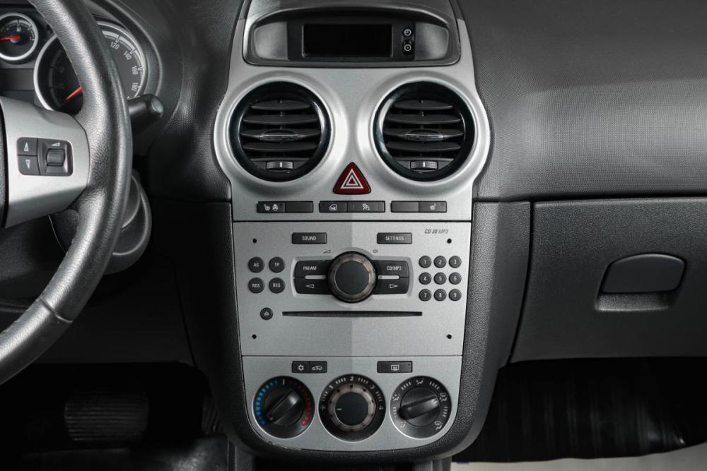 Opel Corsa D Рестайлинг II Тюмень  - изображение 17