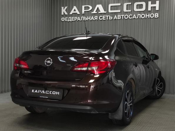 Opel Astra J Рестайлинг с пробегом 2014 года, цена 588 000 рублей, 229781 км, седан, Автокод Объявления