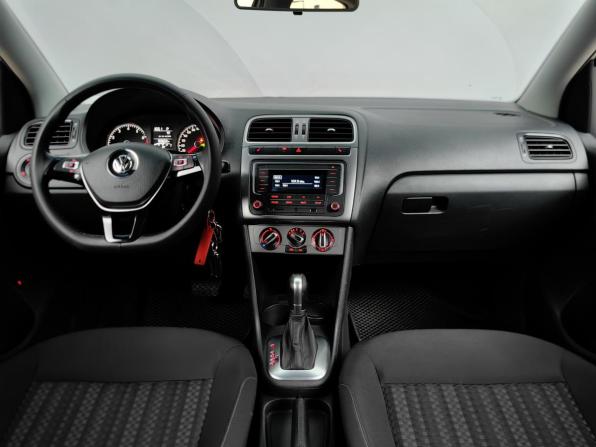 Volkswagen Polo V Рестайлинг с пробегом 2019 года, цена 888 000 рублей, 165651 км, седан, Автокод Объявления