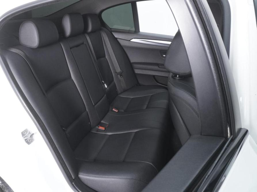 BMW 5 серии VI (F10/F11/F07) Рестайлинг Ростов-на-Дону  - изображение 7