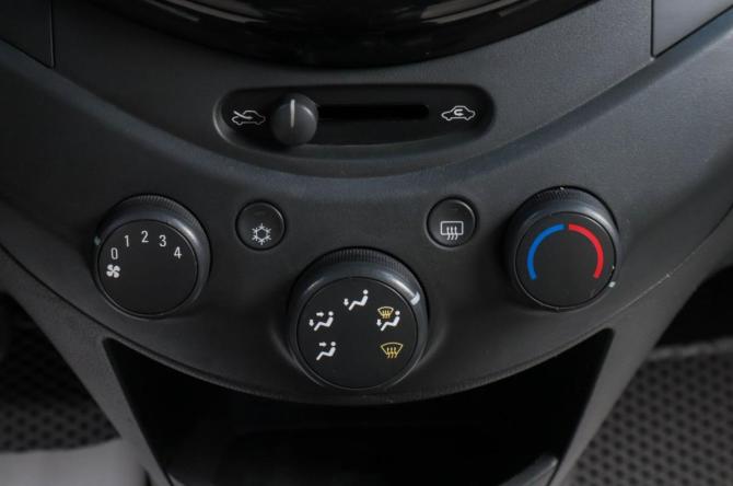 Chevrolet Spark III с пробегом 2012 года, цена 669 000 рублей, 173496 км, хэтчбек, Автокод Объявления