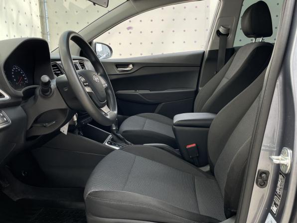 Hyundai Solaris II с пробегом 2017 года, цена 1 290 000 рублей, 149117 км, седан, Автокод Объявления