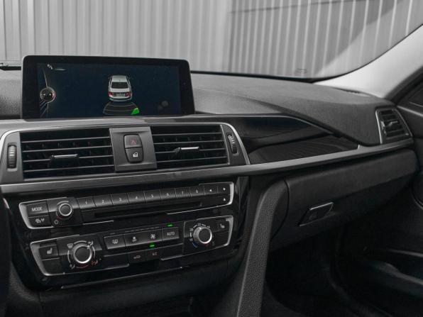 BMW 3 серии VI (F3x) Рестайлинг с пробегом 2017 года, цена 2 060 000 рублей, 180032 км, седан, Автокод Объявления