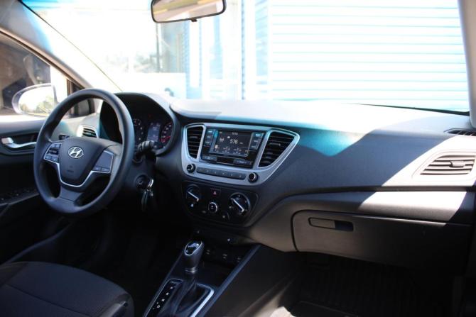 Hyundai Solaris II Рестайлинг с пробегом 2020 года, цена 1 399 000 рублей, 98000 км, седан, Автокод Объявления
