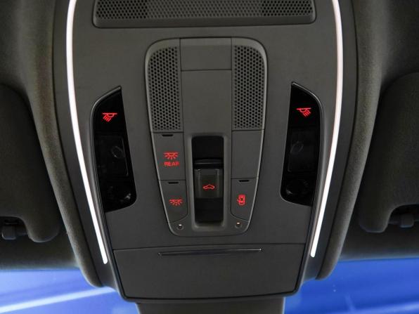Audi A8 III (D4) Рестайлинг с пробегом 2014 года, цена 2 300 777 рублей, 241380 км, седан, Автокод Объявления